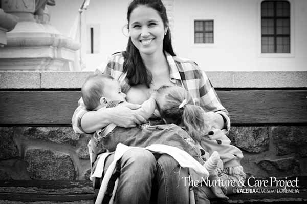 Immagine di mamma che allatta - The Nurture & Care Project Immagine di mamma che allatta - The Nurture & Care Project